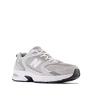 NEW BALANCE SNEAKERS 530 
Running Schuhe aus Leder und Mesh in Raincloud Shadow Grey und Silver Metallic Farbe