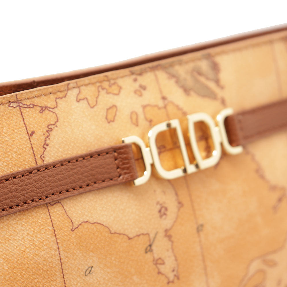 1A Classe Alviero Martini 3D Geo Linie PN71
Damen Clutch mit Hülle in Geo Classic und Braun Farbe 