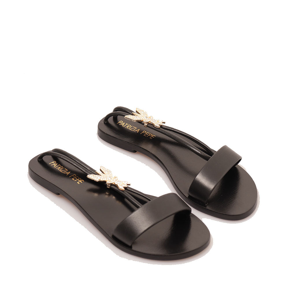 PATRIZIA PEPE Girl Fly Linie
Flache Sandalen Fly Gioiello Sandalenlinie aus schwarzem Leder