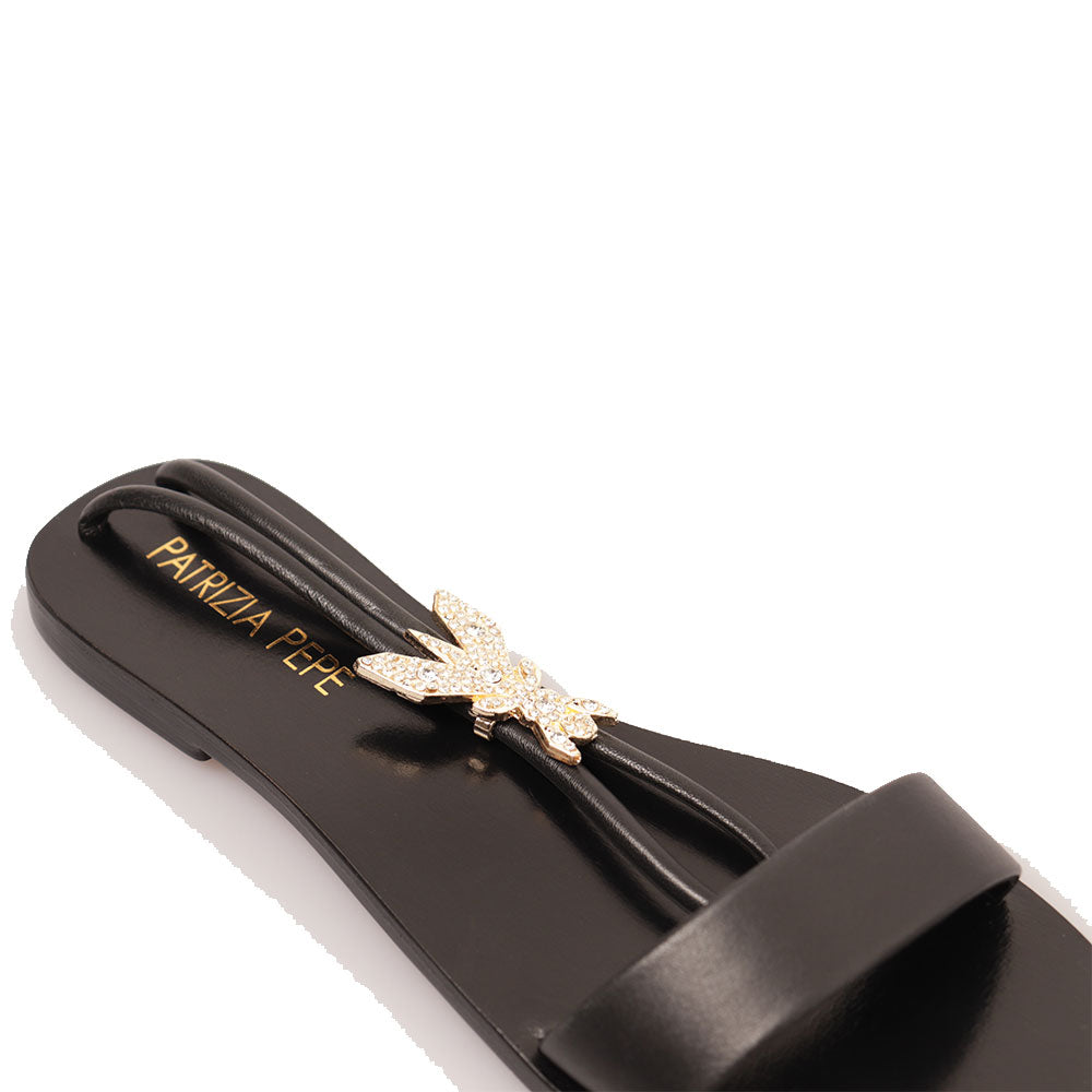 PATRIZIA PEPE Girl Fly Linie
Flache Sandalen Fly Gioiello Sandalenlinie aus schwarzem Leder