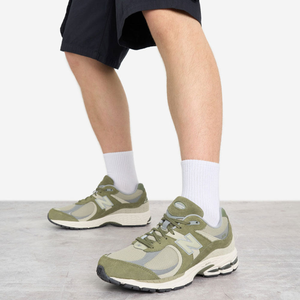 Sneakers Running NEW BALANCE 2002R in Suede e Mesh Dark Olive