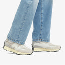 Scarpe Unisex NEW BALANCE Sneakers 327 in Mesh e Suede colore Sea salt e Raincloud