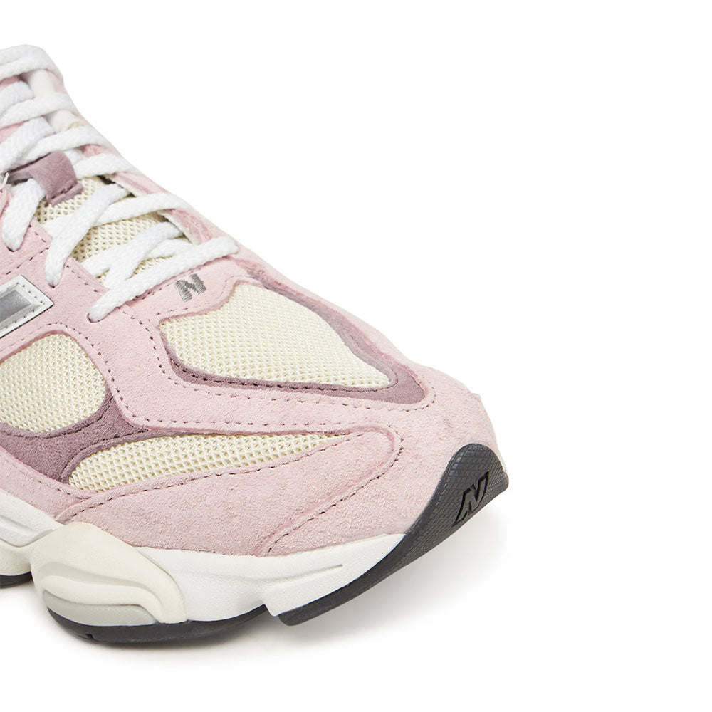 Sneakers Running NEW BALANCE 9060 in Suede e Tessuto Rose Sugar
