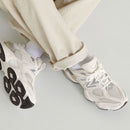 NEW BALANCE 9060 Laufschuhe aus Leder und Mesh Sea Salt Moonbeam und Turtledove