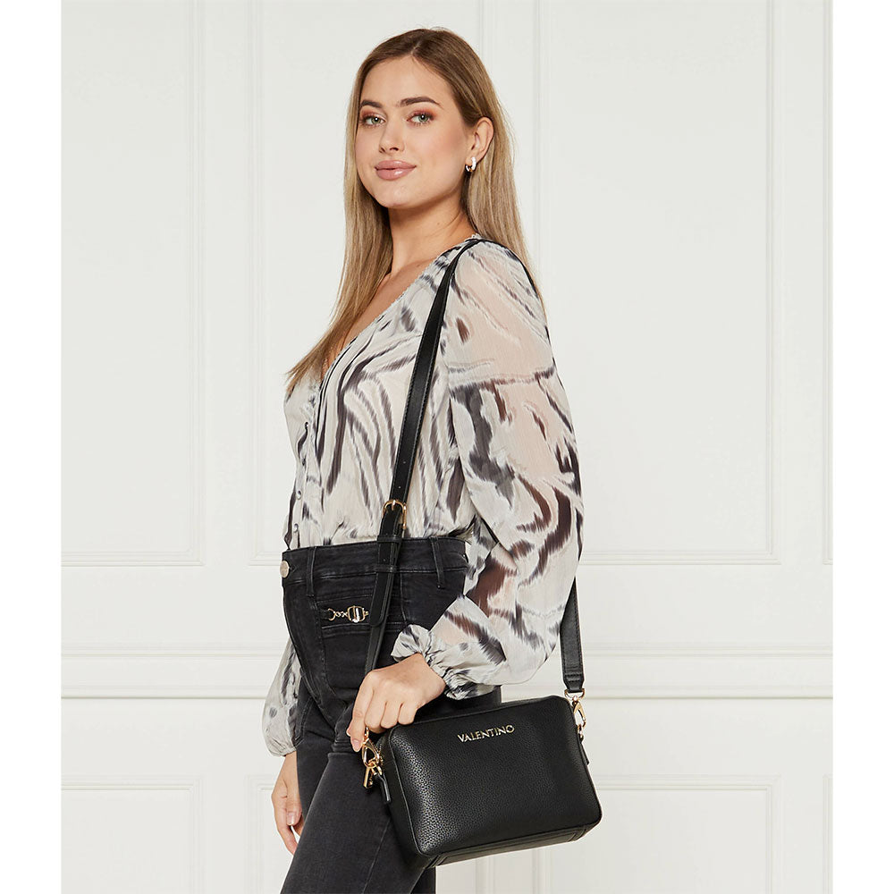 Borsa Donna a Spalla e Tracolla VALENTINO BAGS linea Alexia Colore Nero Chiusa con Zip
