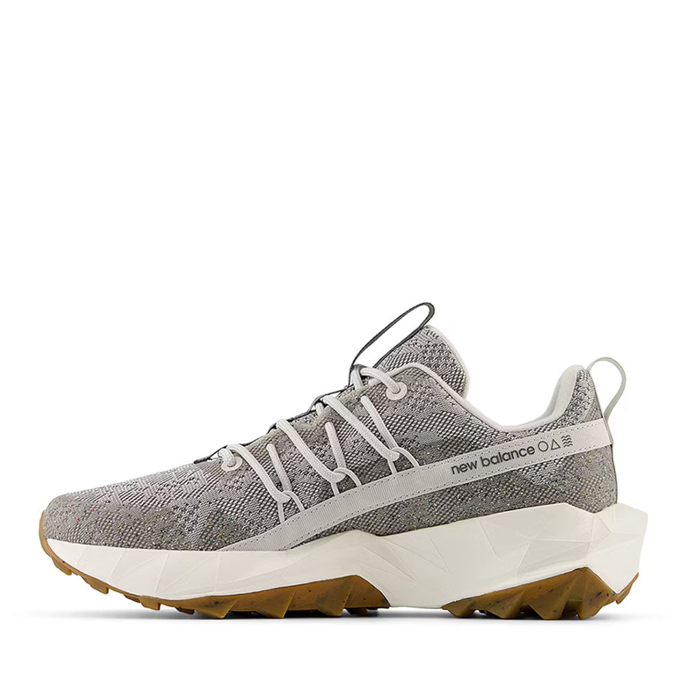 Sneakers Donna NEW BALANCE Tektrel in Tessuto Sintetico colore Grey Matter