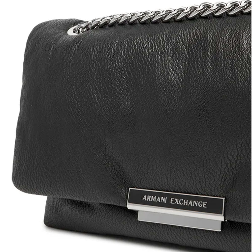 Damen-Umhängetasche ARMANI EXCHANGE Modell Victoria M mit Überschlag in Schwarz