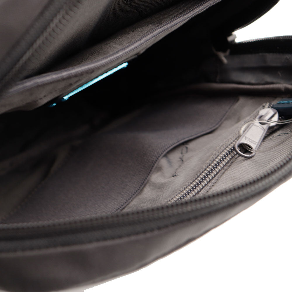 Borsello Uomo PIQUADRO porta iPad in Tessuto e Pelle Chevron Nero - CA1816P16