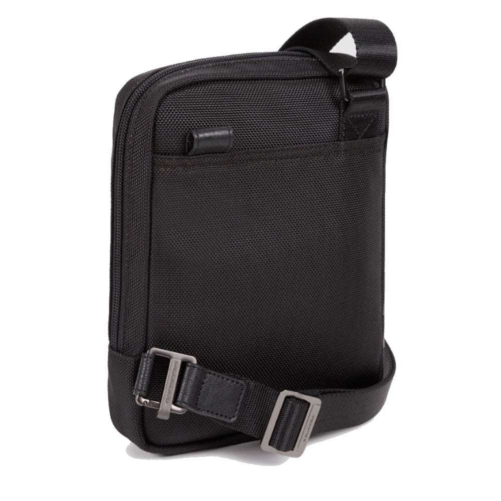 PIQUADRO Brief 2 line Herren iPad Mini Tasche aus schwarzem Stoff und Leder - CA3084BR2
