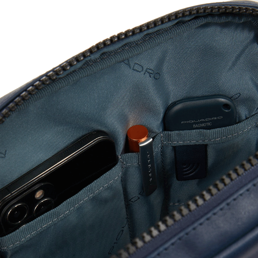Borsello Uomo PIQUADRO in Pelle Colore Blu Linea Finn Misura Piccola - CA3084S123