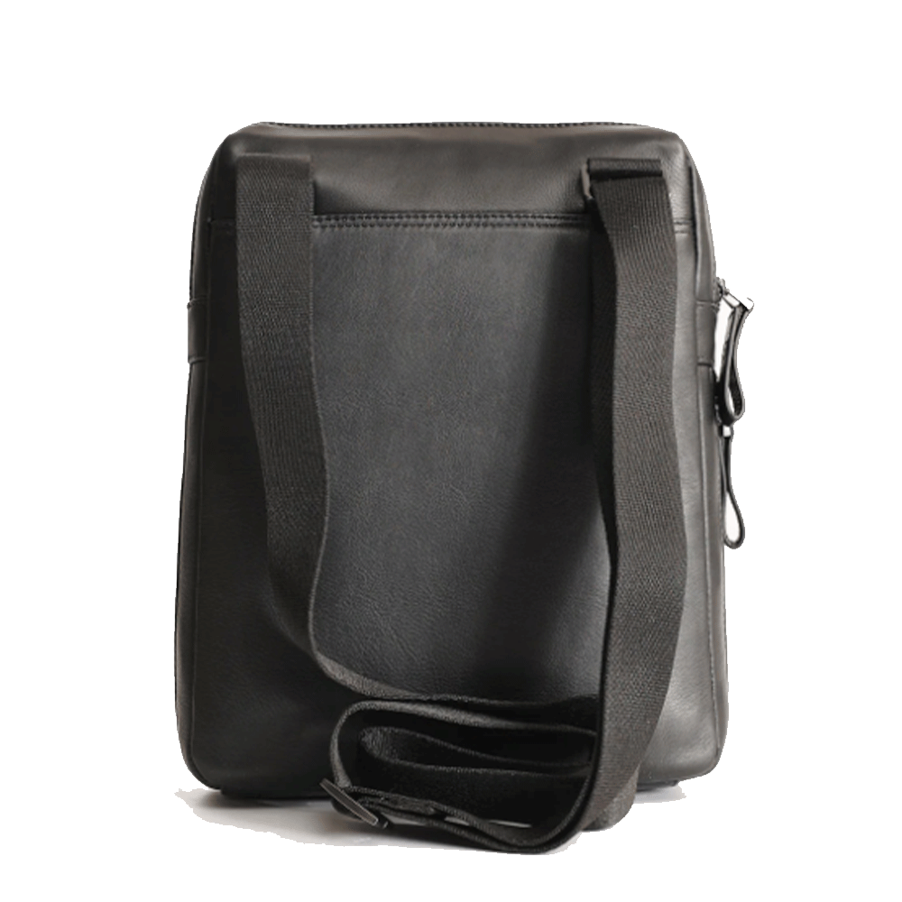 Borsello Uomo PIQUADRO in Pelle Nera Linea Pan - CA4306S94