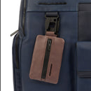 PIQUADRO Finn Linie
Herren-Rucksack mit 15,6-Zoll-Laptopfach aus blauem Leder – CA5989S123