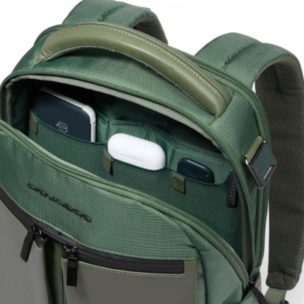 Zaino PIQUADRO con Porta Computer 14" in Tessuto e Pelle Verde Linea Orion - CA6620S136