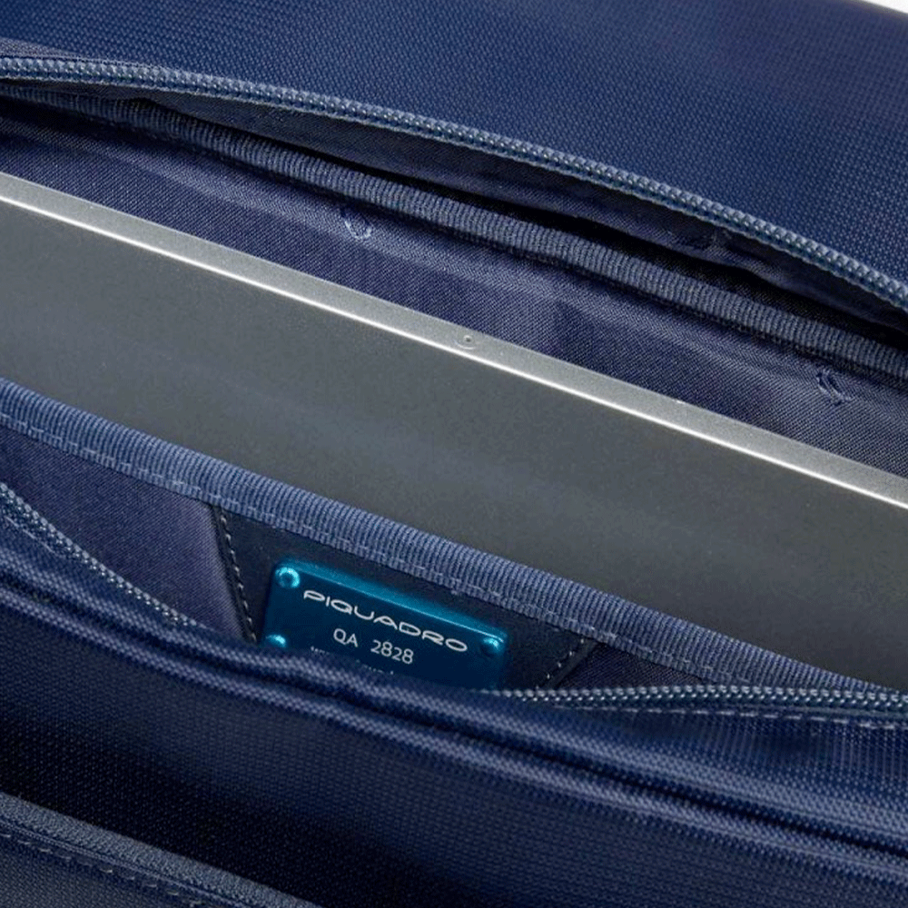 PIQUADRO 13,3" Laptop-Umhängetasche aus blauem Stoff und Leder, Orion-Linie - CA6627S136