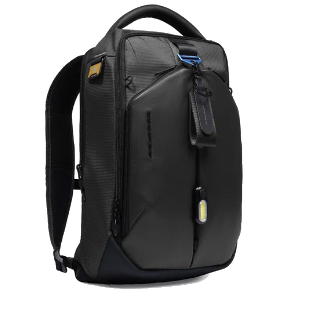 PIQUADRO Bike-Rucksack aus schwarzem recyceltem Nylon mit 14-Zoll-Laptop-Halterung PQ-Earth Line - CA6629S137