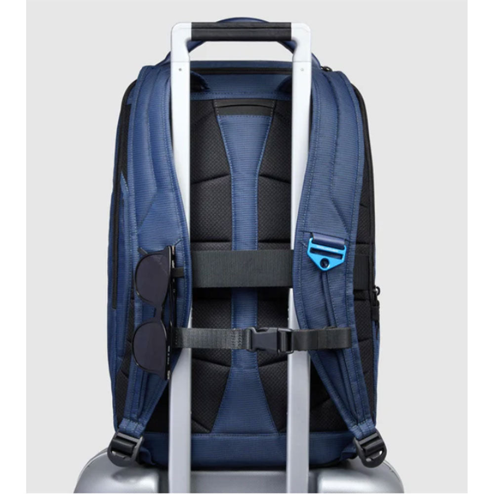 PIQUADRO Bike-Rucksack aus schwarzem recyceltem Nylon mit 15,6"-Laptop-Halterung PQ-Earth Line - CA6630S137