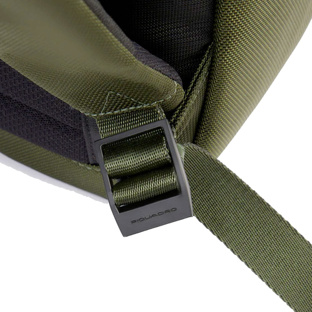 Zaino PIQUADRO Con Porta Pc 13,3" in Tessuto Verde Linea Lyss - CA6926S143BM