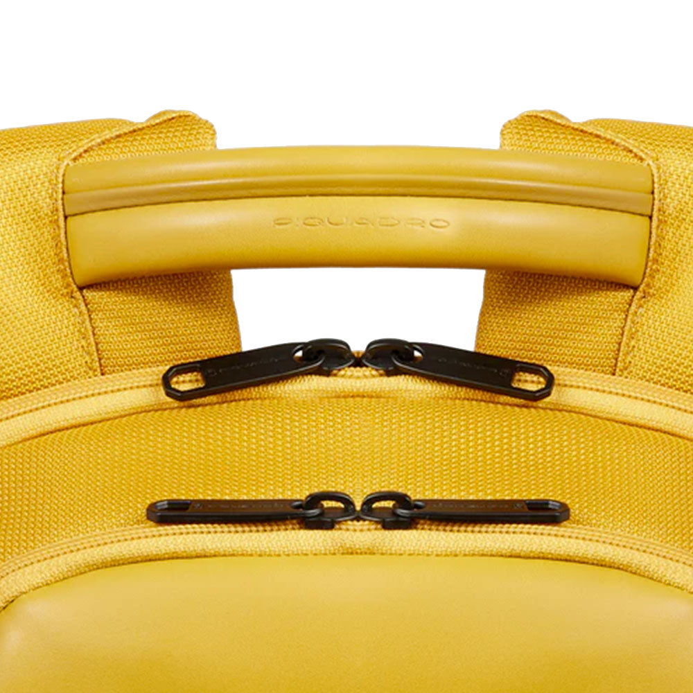 Zaino PIQUADRO Con Porta Pc 14" in Tessuto Giallo Linea Lyss - CA6927S143BM