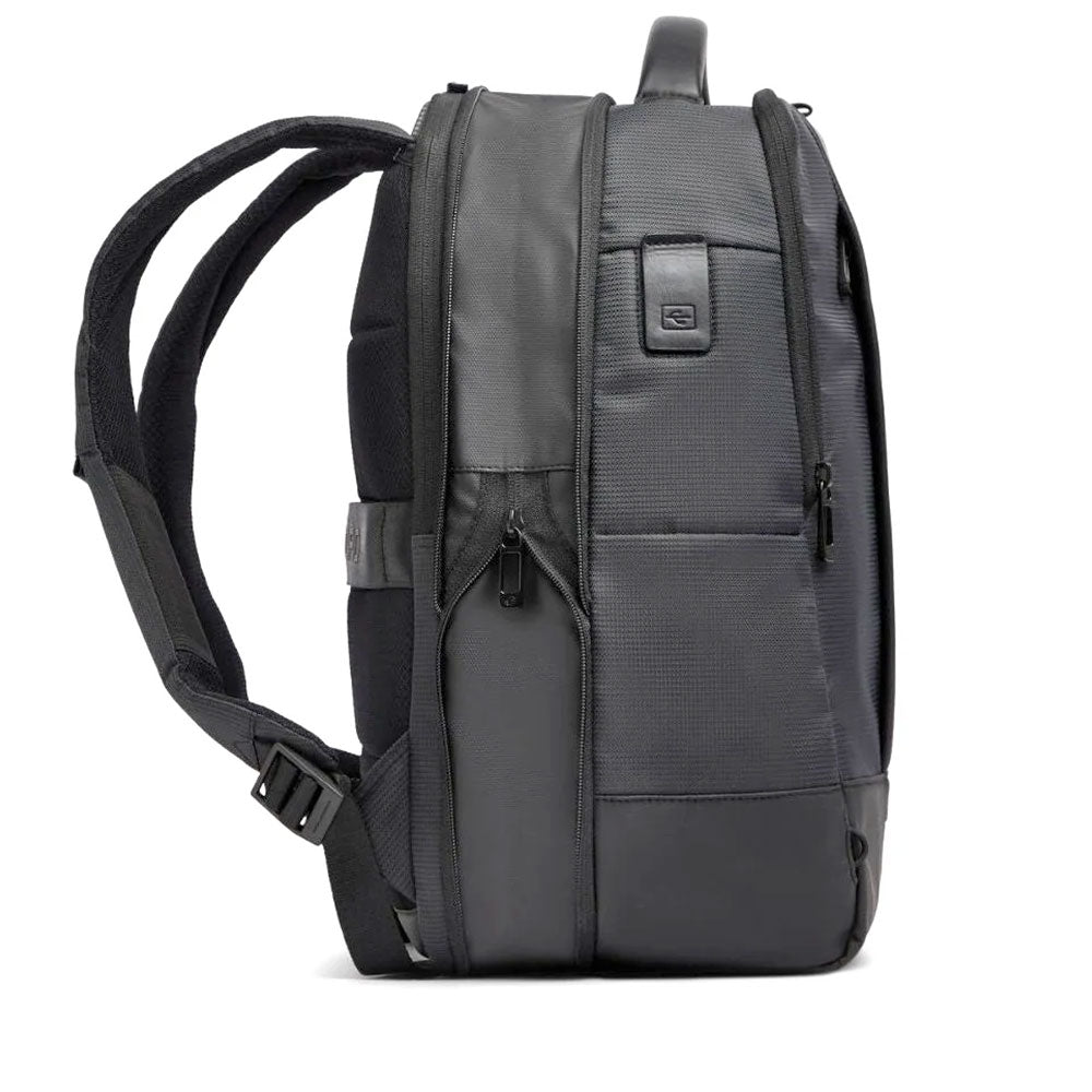 Zaino Uomo PIQUADRO in Tessuto e Pelle Colore Nero Linea Sync con Porta Computer 15,6" - CA7189W145