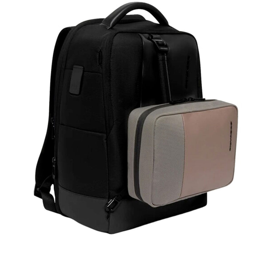 Zaino Uomo PIQUADRO in Tessuto e Pelle Colore Nero Linea Sync con Porta Computer 15,6" - CA7189W145