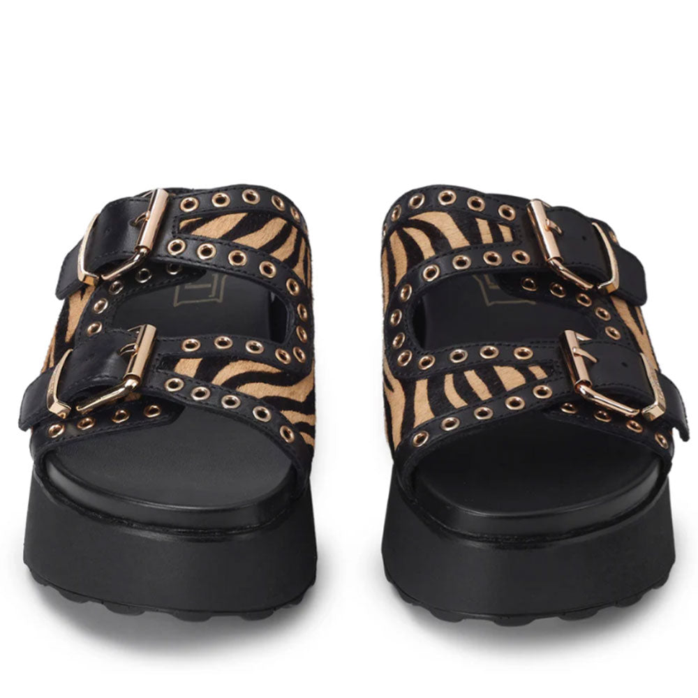 CULT Janis 4306
Schwarze Lederpantoffeln mit Animal-Print-Einsätzen