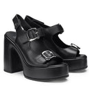 CULT Bjork 4506
Schwarze Ledersandalen mit Absatz und Schnallen vorne