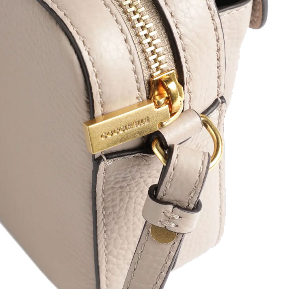 COCCINELLE BEAT SOFT MINI LINIE
Damen Umhängetasche aus Powder Pink Leder 