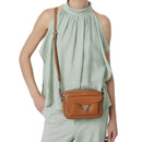 COCCINELLE Damen-Umhängetasche aus Glattleder Beat Line Farbe Cuir