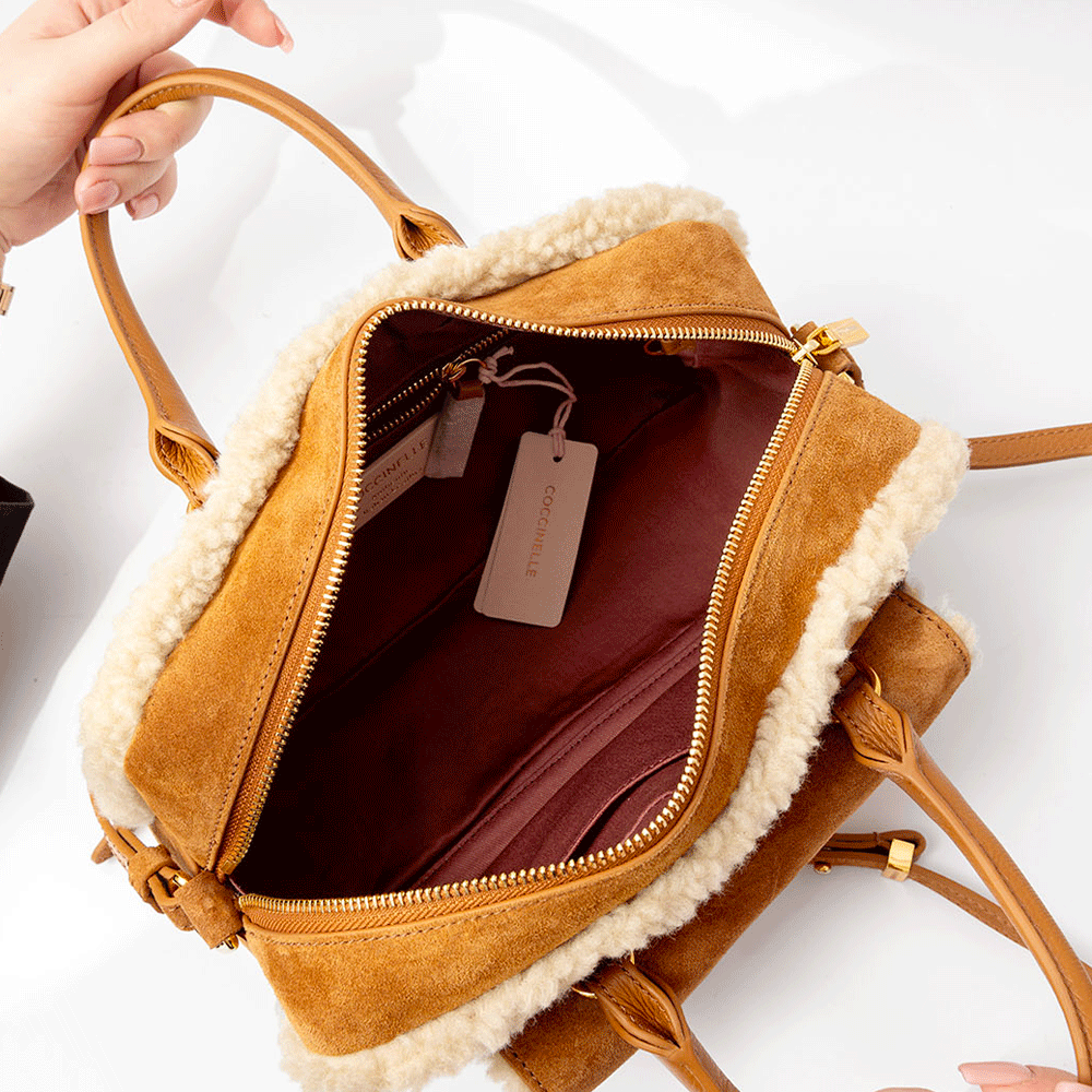Borsa Donna a Mano COCCINELLE in Pelle linea Beat Eco Shearling Colore Natural - Cuir