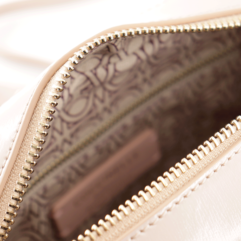 Borsa Donna a Tracolla COCCINELLE in Pelle Liscia Rosette linea Beat Soft Misura Small