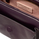 COCCINELLE Damen-Umhängetasche aus Prune-Leder, Campus Small Line