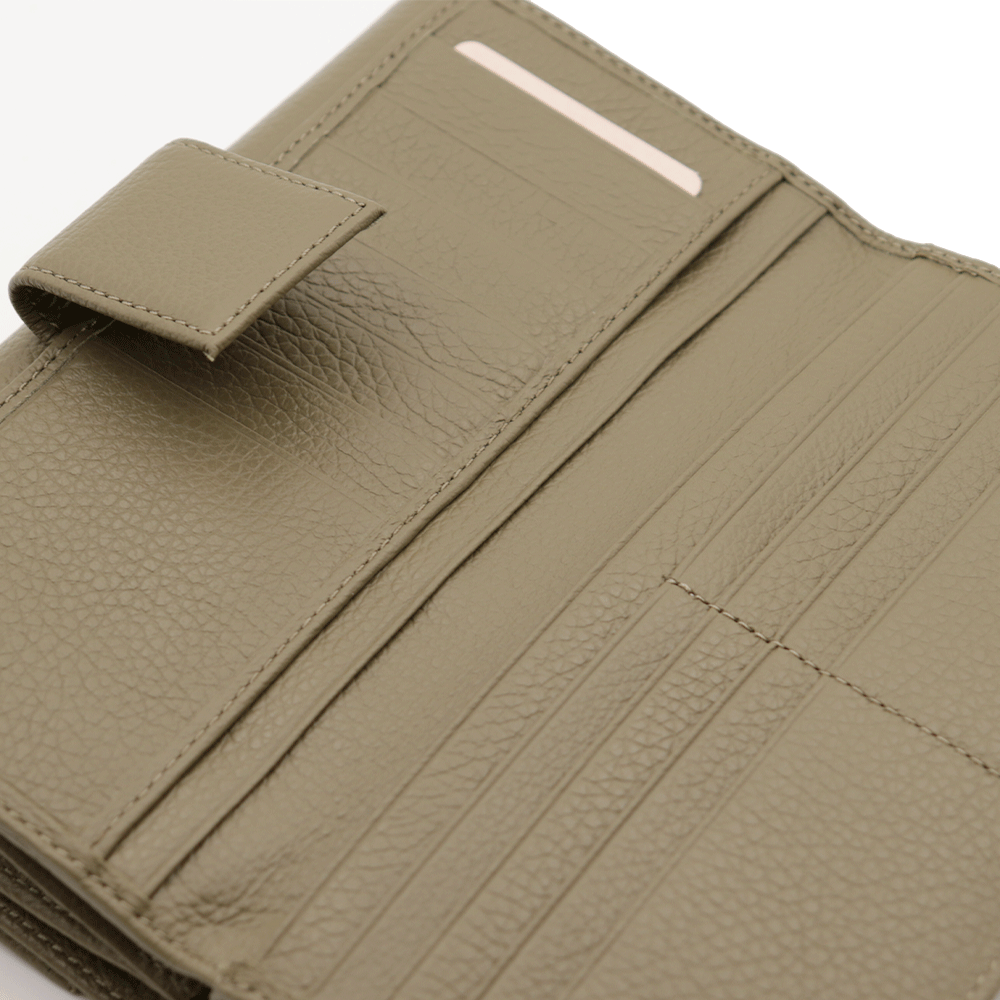 Portafoglio Grande COCCINELLE in Pelle Martellata Linea Metallic Soft colore Laurel Green