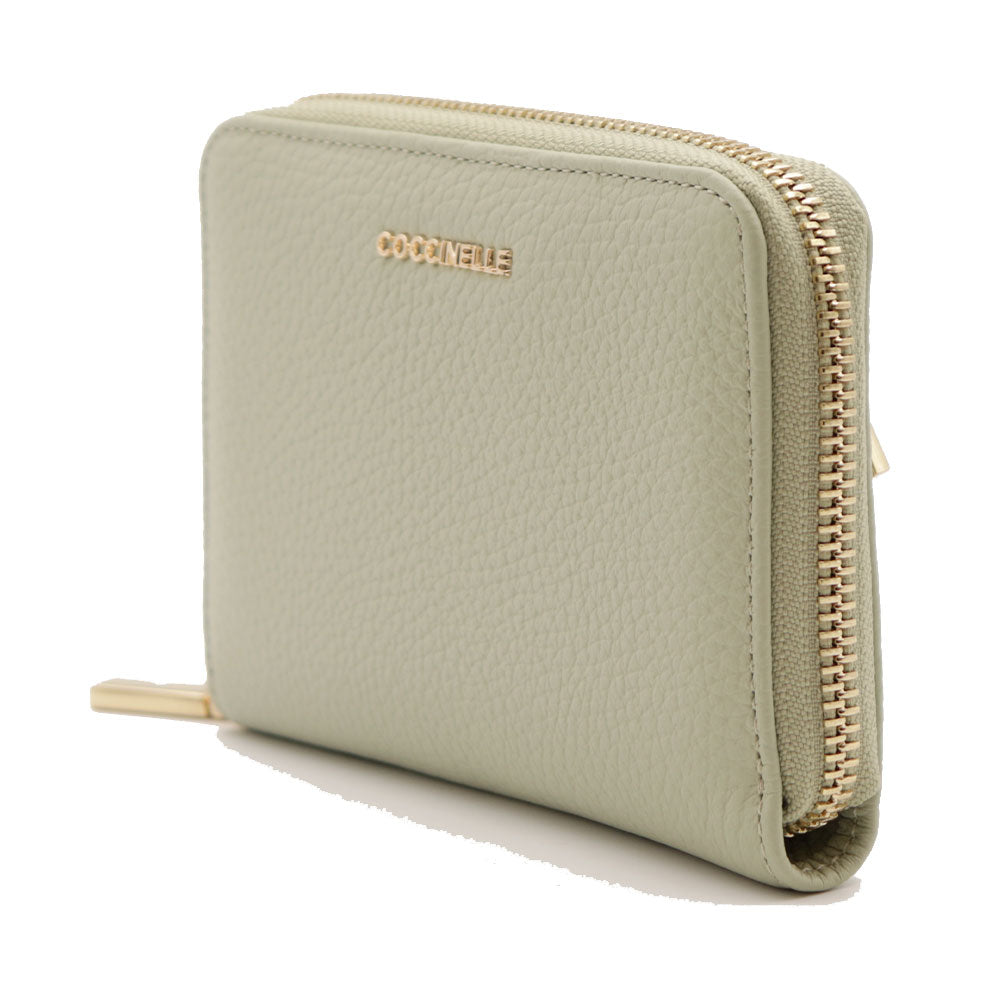 Portafoglio Piccolo COCCINELLE in Pelle Linea Metallic Soft colore Celadon Green Chiuso con Zip