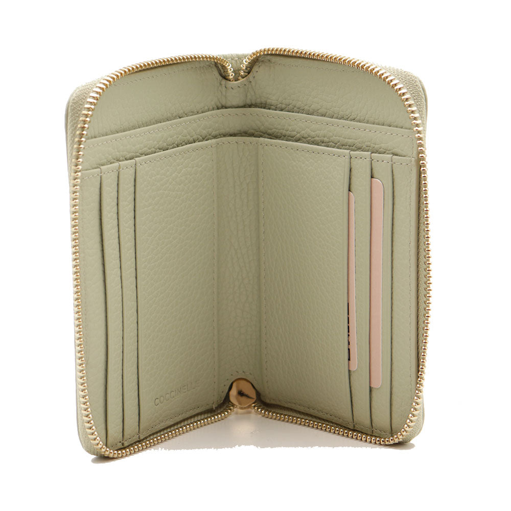 Portafoglio Piccolo COCCINELLE in Pelle Linea Metallic Soft colore Celadon Green Chiuso con Zip