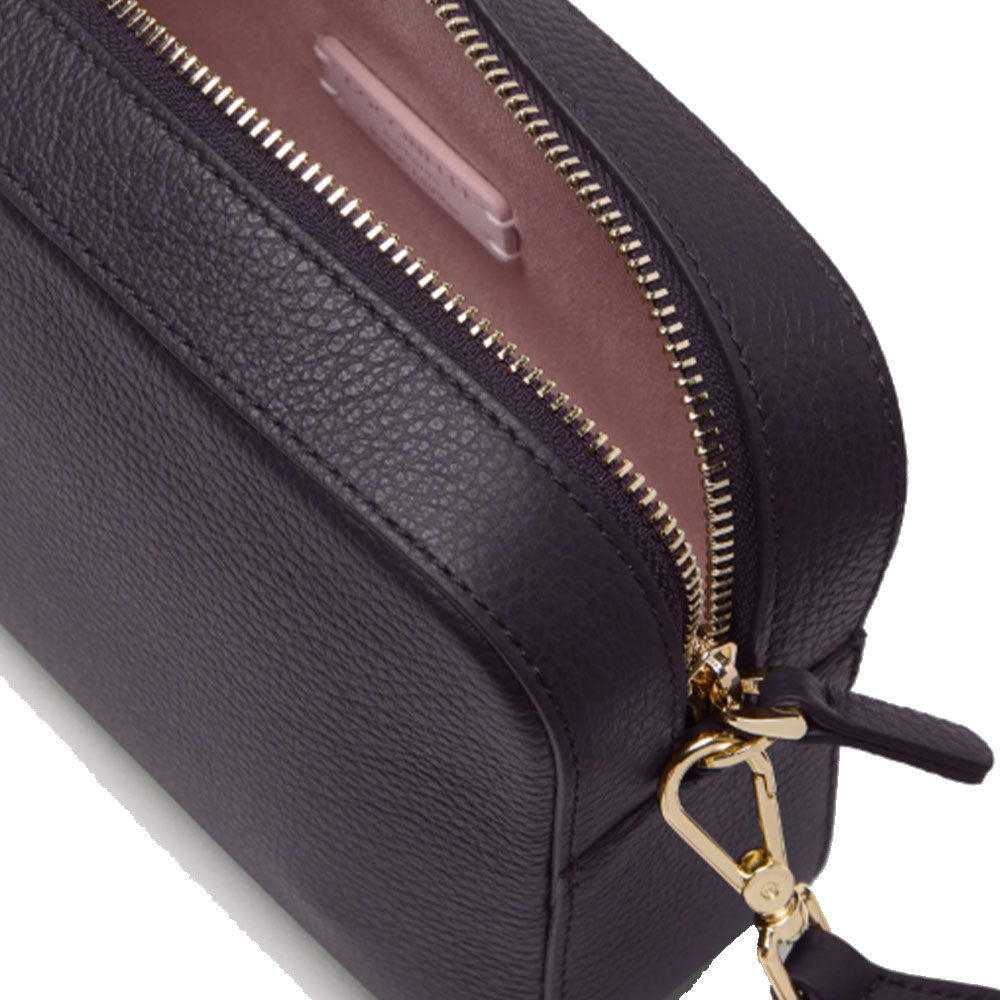 Borsa Donna a Tracolla COCCINELLE Linea Tebe Colore Prune - E5MN555I101
