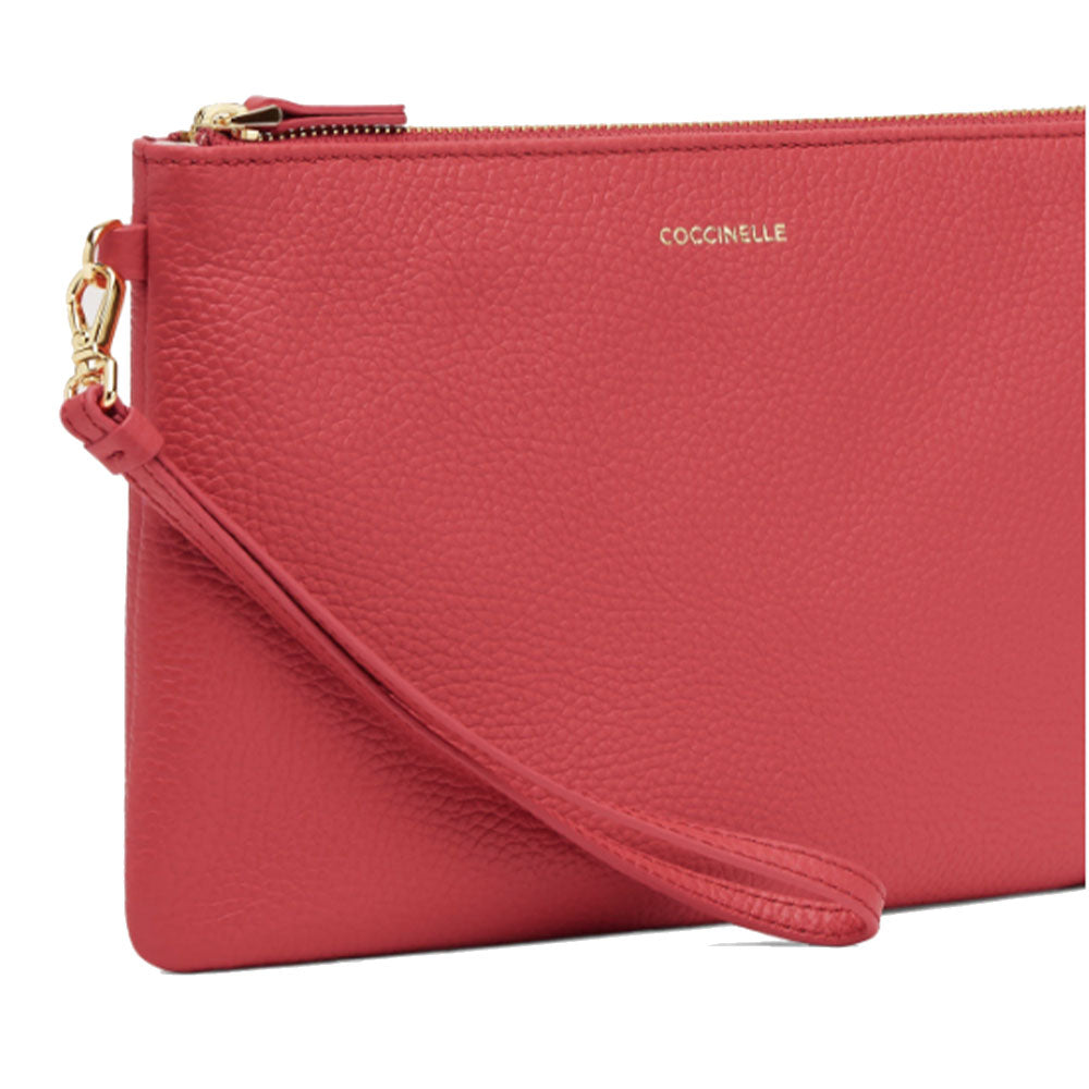 Pochette Donna COCCINELLE in Pelle Linea New Best Soft Colore Cranberry Misura Media