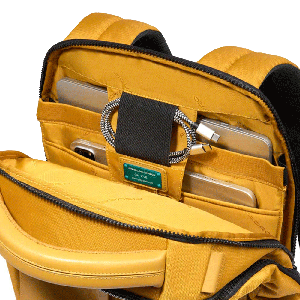 Zaino PIQUADRO con Porta Computer 15,6" in Tessuto e Pelle Colore Giallo Linea Orion - CA6621S136