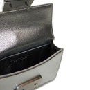 ARMANI EXCHANGE Jodie Linie
Damen Umhängetasche Geschlossen mit Klappe in Silber