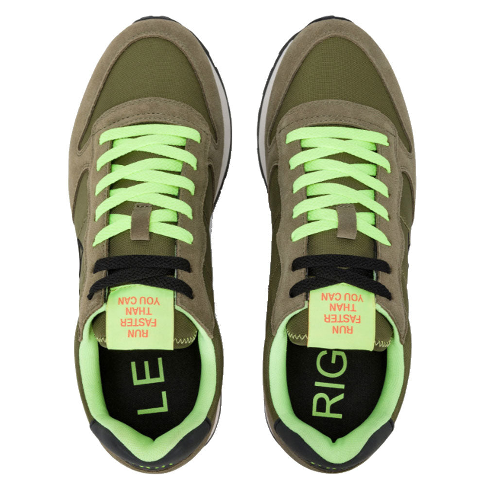 Sneakers Running SUN68 Tom Fluo Militare – Baskets Homme Cuir Daim Et Nylon Vert Militaire, Détails Fluo Jaune Et Orange