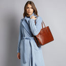 THE BRIDGE DIANA LINIE
Vertikale Damen Shopping Bag aus braunem Leder