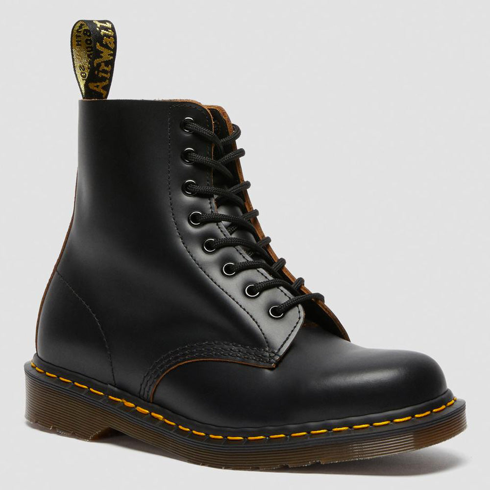 Scarpe Unisex DR. MARTENS Stivali linea 1460 Vintage in Pelle Nera Made in England a sconto Cuoieriashop