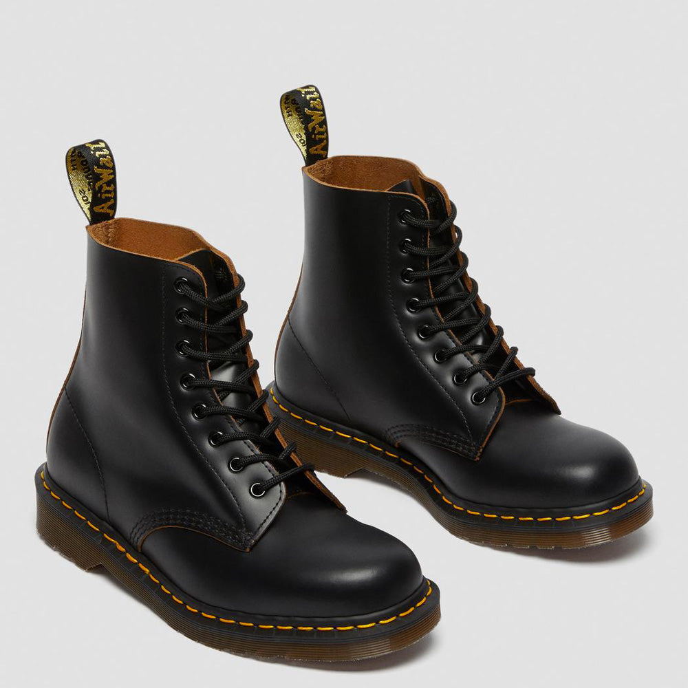 Scarpe Unisex DR. MARTENS Stivali linea 1460 Vintage in Pelle Nera Made in England