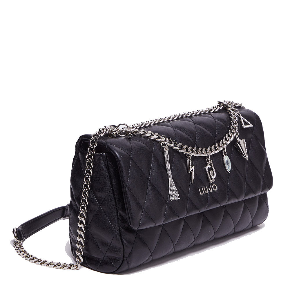 LIU JO Umweltfreundliche schwarze Matelassè Damen-Umhängetasche mit Anhängern