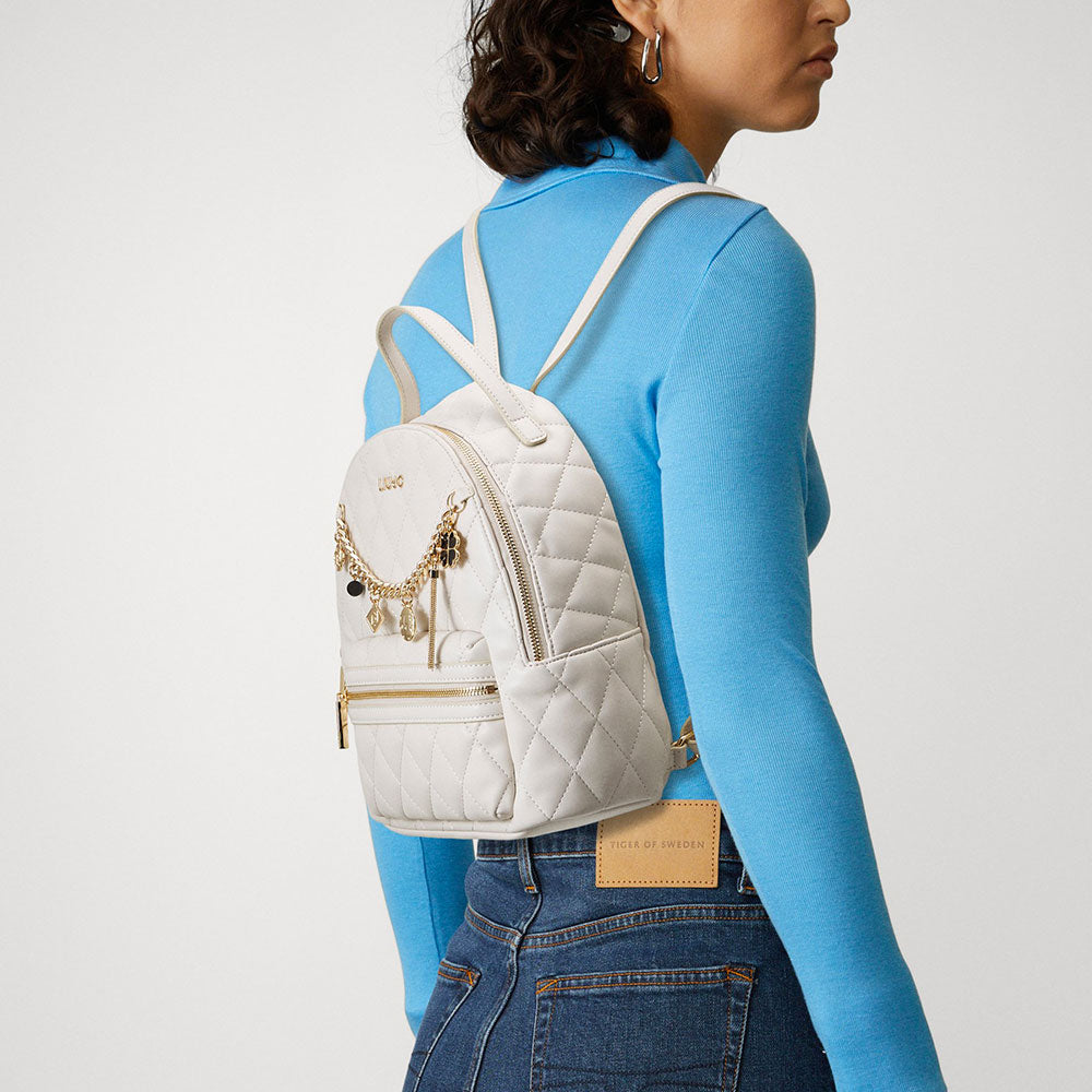 Zaino Donna LIU JO Ecosostenibile Matelassè color Bone con Charms