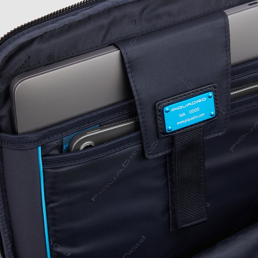 Zaino PIQUADRO porta PC 15,6" e porta iPad® Linea Blue Square in Pelle Blu - CA4818B2V