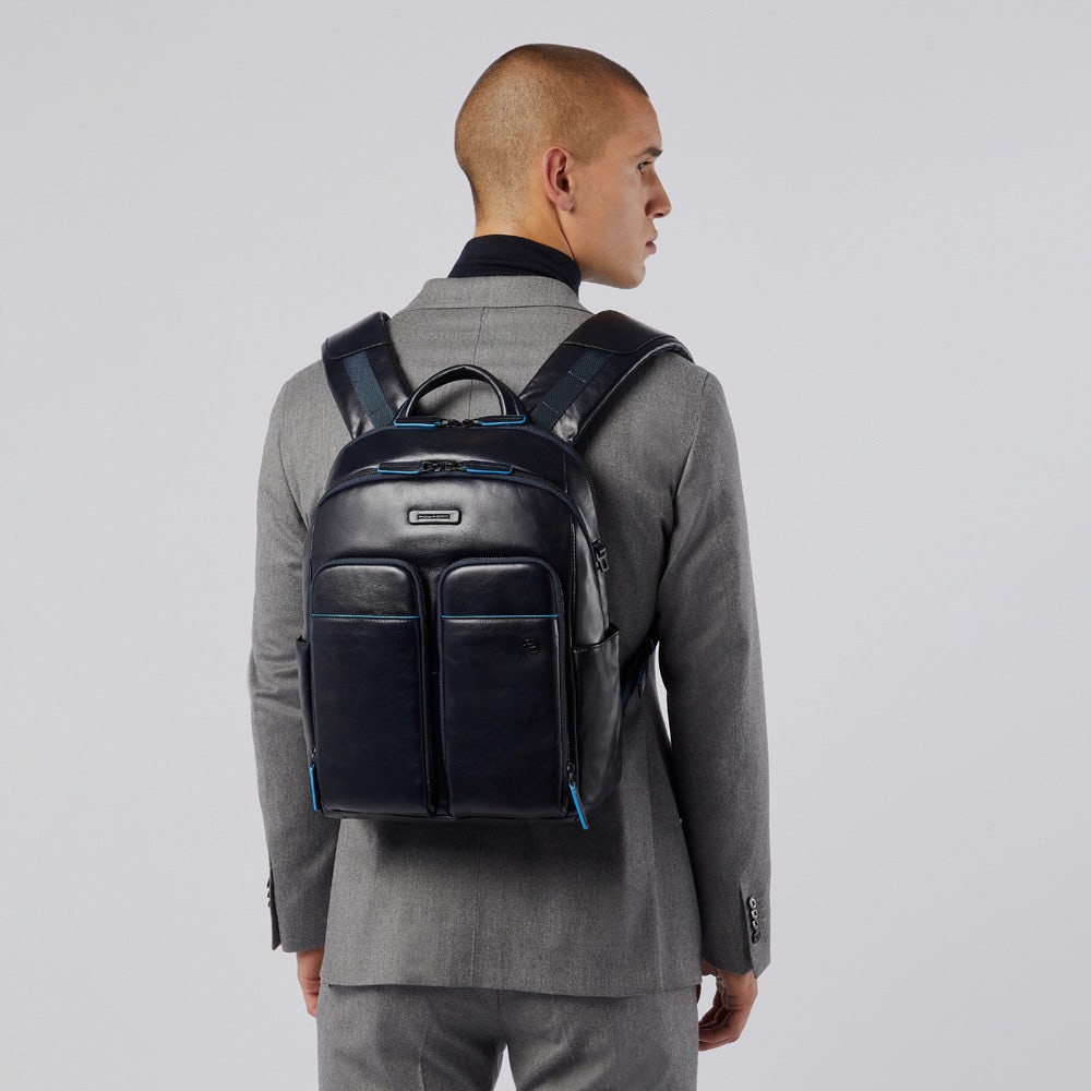 PIQUADRO Herrenrucksack aus schwarzem Leder mit iPad-Halter Blue Square Line - CA5574B2V