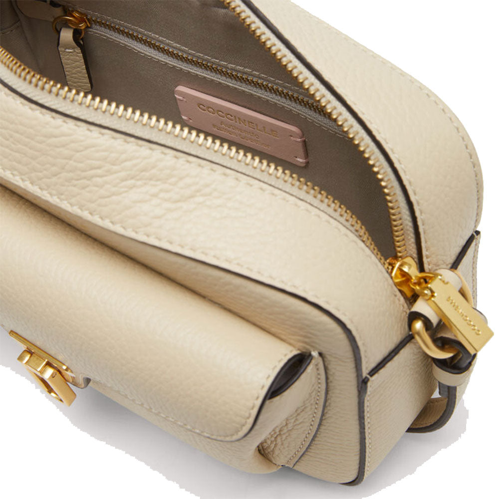 COCCINELLE Damen-Umhängetasche aus Seidenleder der Linie Beat Soft, mittlere Größe