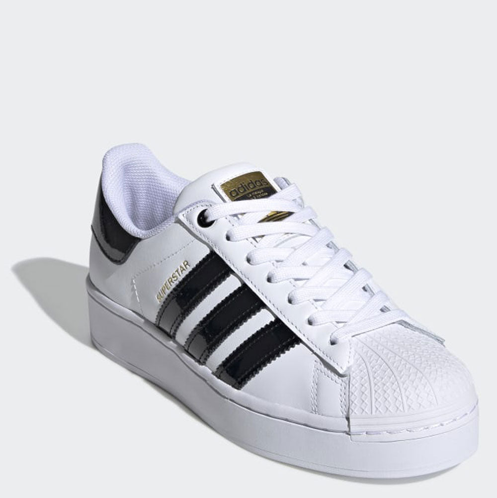 Scarpe Donna ADIDAS Sneakers linea Superstar Bold W colore Bianco e Nero a sconto Cuoieriashop