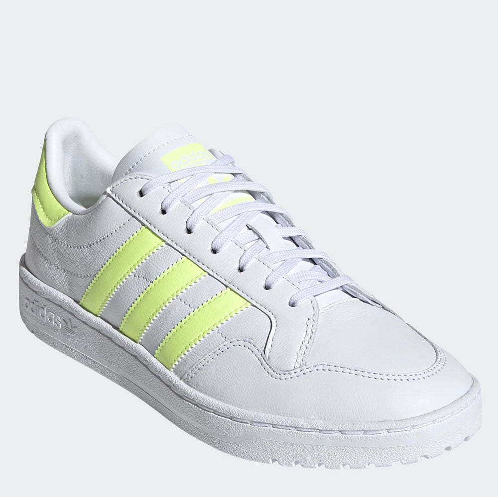 Scarpe Donna ADIDAS Sneakers linea Team Court W in Pelle colore Bianco e Giallo Fluo