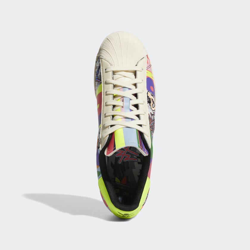 Scarpe ADIDAS Sneakers Uomo linea Superstar Pride colore Multicolor a sconto Cuoieriashop